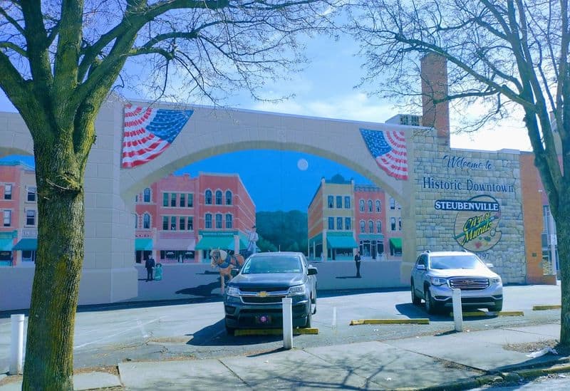 Historic Murals and Community Spirit