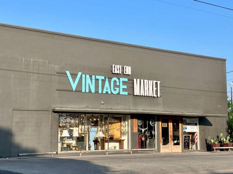 This Charming Texas Town Is Affordable, Adorable, and Totally Underrated Downtown Vintage and Thrift Finds