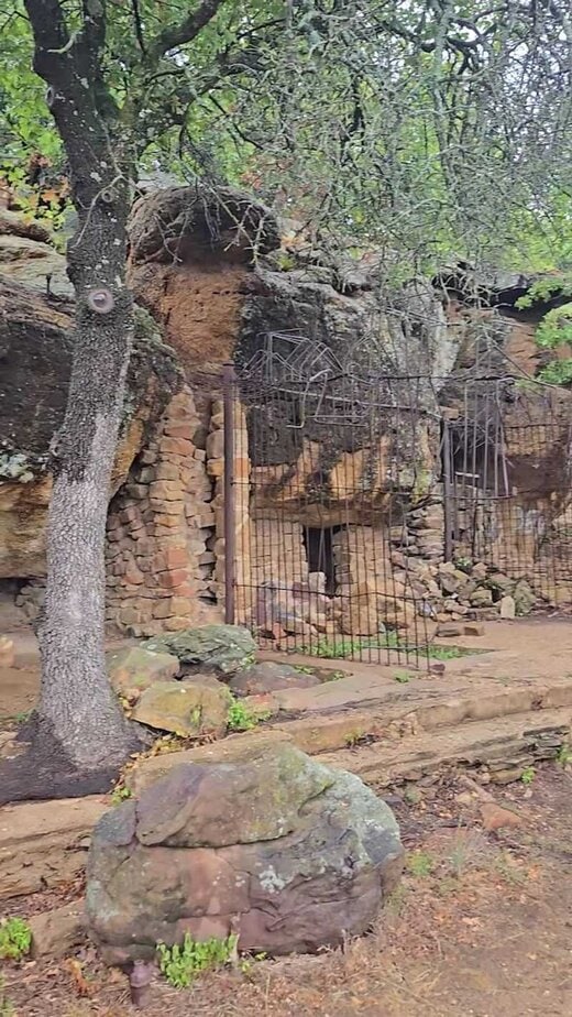 Stone Cages and Cliffside Enclosures