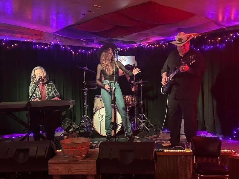 Food Truck Bites You Can Bring Inside