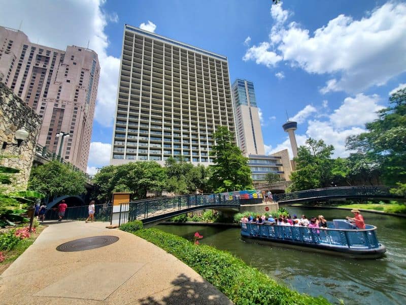 This Iconic River Walk Comes Alive With Tacos, Mariachis, And Twinkling Lights Family Friendly Finds All Day