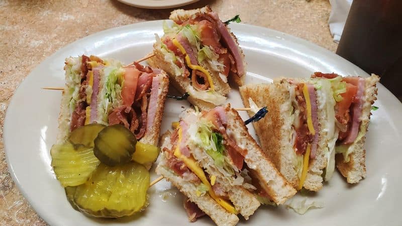 This Small-Town Texas Cafe Is Beloved for Doing Things the Old-School Way Burgers, Clubs, and Diner Classics