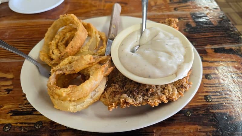 This Small-Town Texas Cafe Is Beloved for Doing Things the Old-School Way Chicken Fried Steak, Done Right