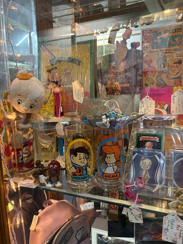 This Texas Antique Store Is So Big, It Takes Nearly All Day to Explore Toys, Comics, and Nostalgia