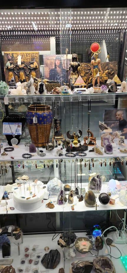 This Texas Antique Store Is So Big, It Takes Nearly All Day to Explore Jewelry Cases and Small Treasures