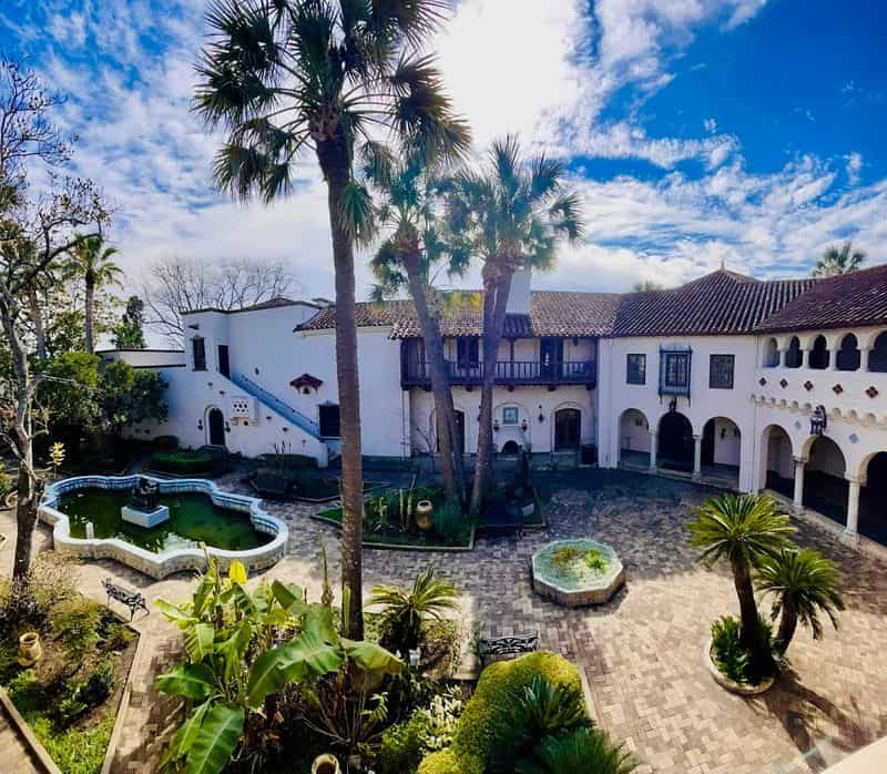 This Texas Art Museum Looks More Like a Spanish Villa Quiet Moments: Benches, Balconies, and Views