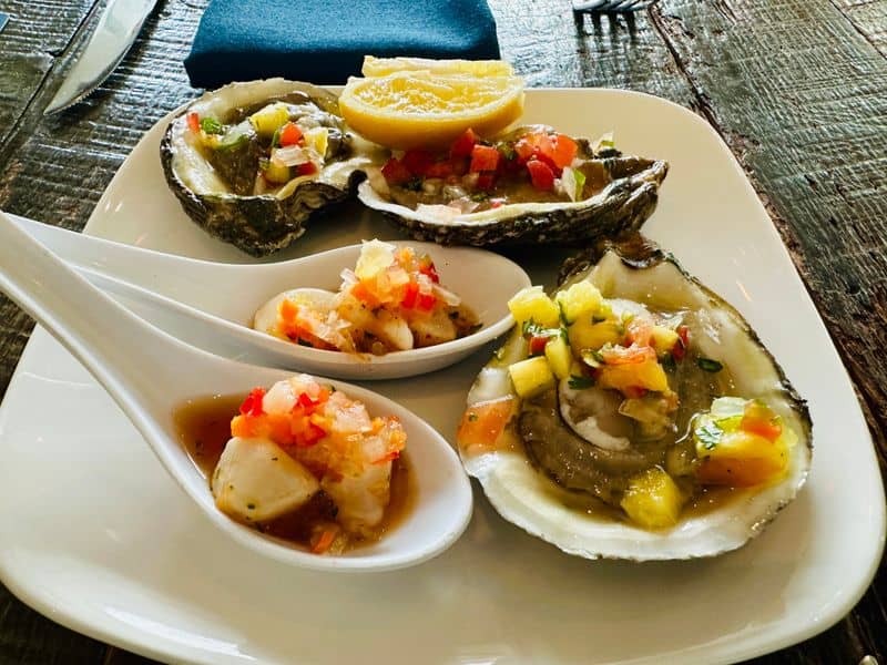 This Texas Restaurant Is Famous for Its Breakfast Buffet and Unlimited Oysters Tips For Brunching Like a Pro