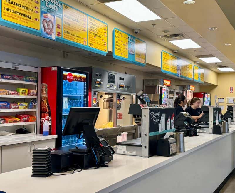 Retro Diner Eats and Smart Snack Strategy