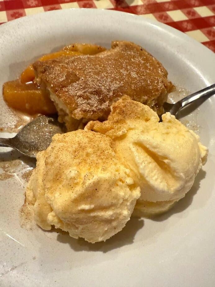 We Had to See If the Legendary Onion Rings at This East Texas Spot Lived Up to the Hype Dessert Debate: Banana Pudding, Key Lime Pie, Or Skip?