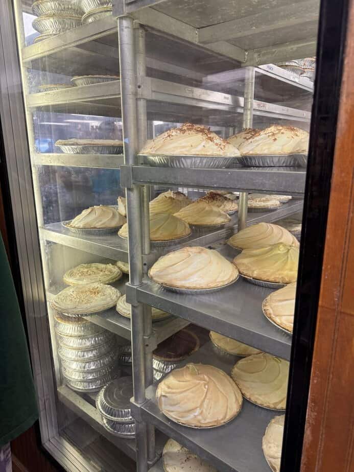 What Keeps People Pulling Over at This Texas Roadside Spot? The Legendary Pie Case