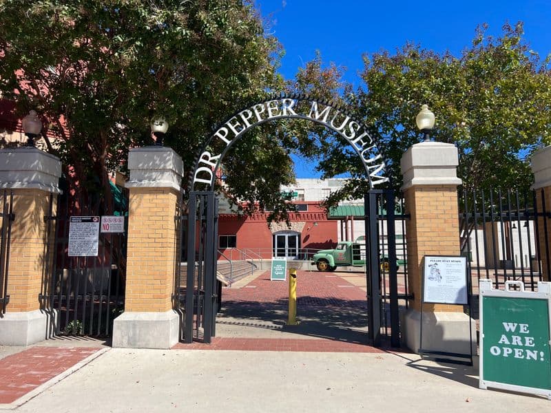 Planning Your Visit: Hours, Tickets, and Tips