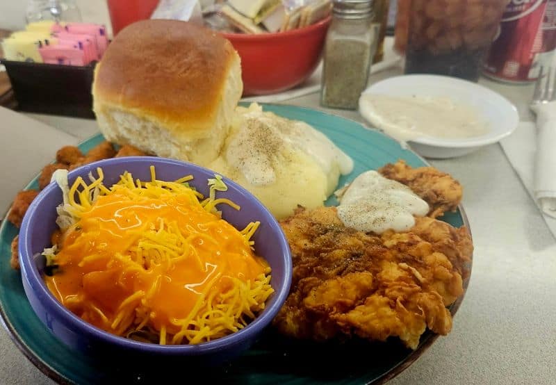 You Haven’t Tried Southern Comfort Food Like This in Texas Before Daily Lunch Specials That Feel Like Home
