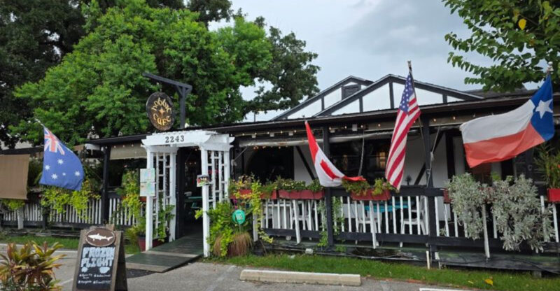 Experience Middle-earth At This Whimsical Texas Hobbit Cafe