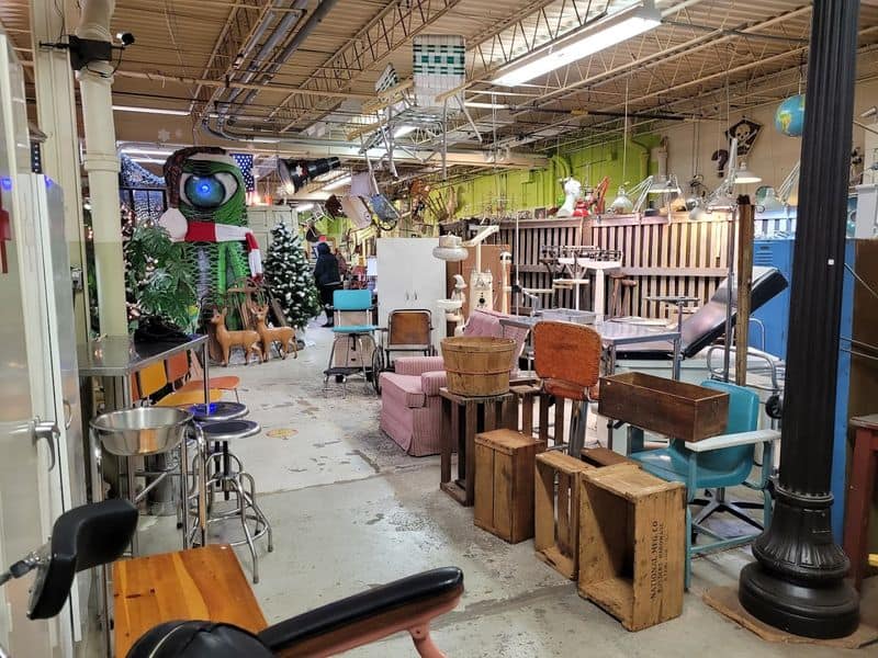 House Rules, Hours, And Parking Tips