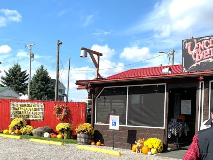 The Best Smoked Brisket In The Midwest Is Tucked Inside This Humble Restaurant In Ohio