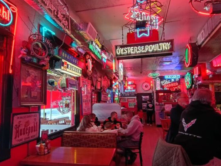 The Cheeseburger At This Ohio Restaurant Is So Delicious, You&rsquo;ll Dream About It All Week