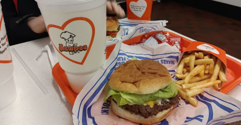 The Old-Timey Burger Joint That’s Worth The Trip From Anywhere In Ohio