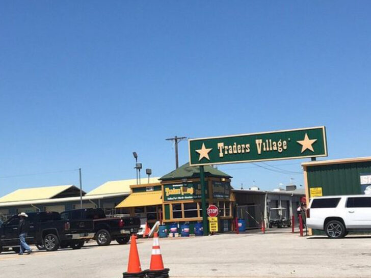 The Ultimate Weekend Flea Market in Texas&hellip; And It&rsquo;s Wild