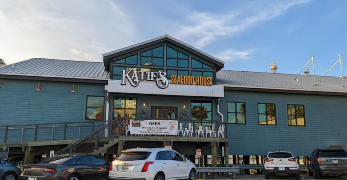 this hidden waterfront seafood spot in texas is worth the drive