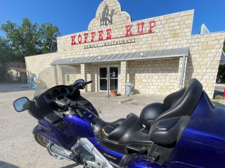 This Small-Town Texas Cafe Is Beloved for Doing Things the Old-School Way