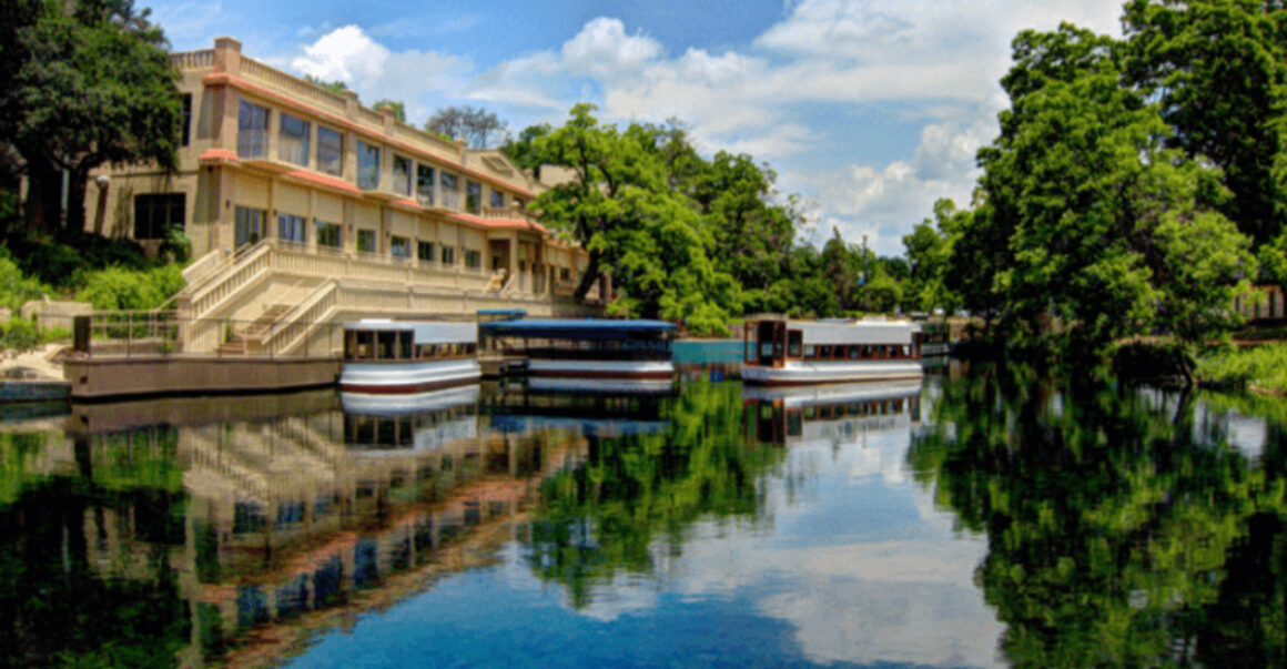 this texas boat tour reveals a crystal clear world beneath you