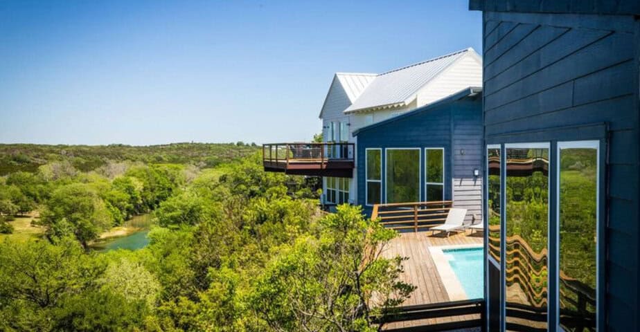 this texas rental offers the dreamiest above the clouds stay