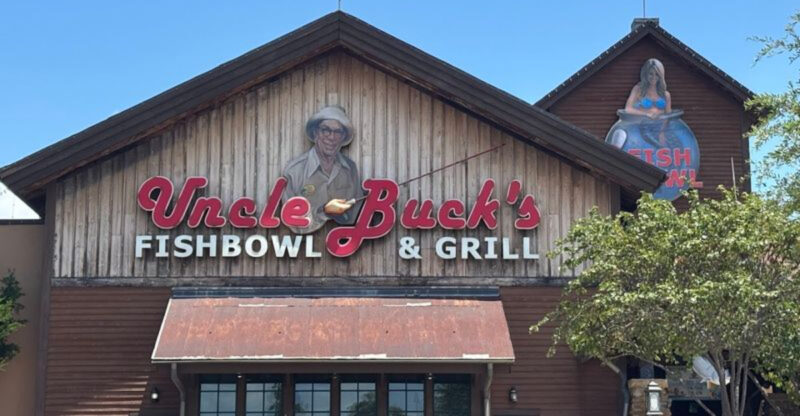 This Underwater Bowling Alley in Texas Is the Ultimate Family Adventure