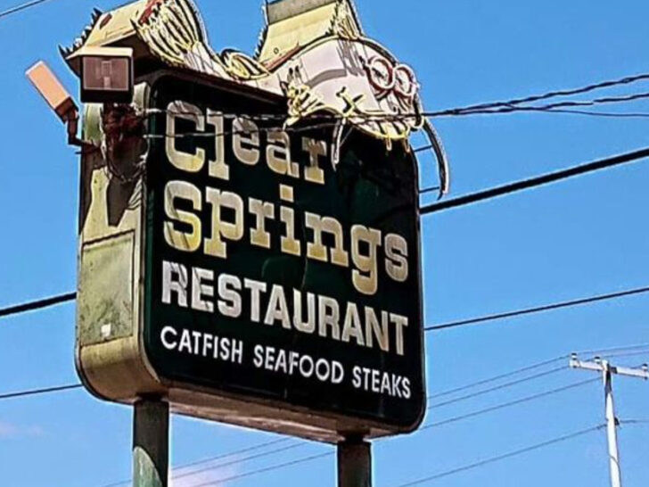 We Had to See If the Legendary Onion Rings at This East Texas Spot Lived Up to the Hype