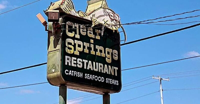 We Had to See If the Legendary Onion Rings at This East Texas Spot Lived Up to the Hype