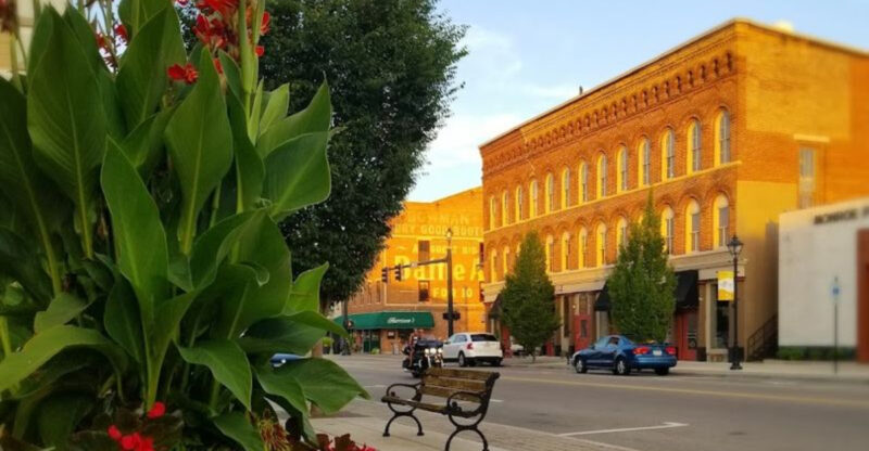You’ll Instantly Fall In Love With This Picture-Perfect Ohio Town