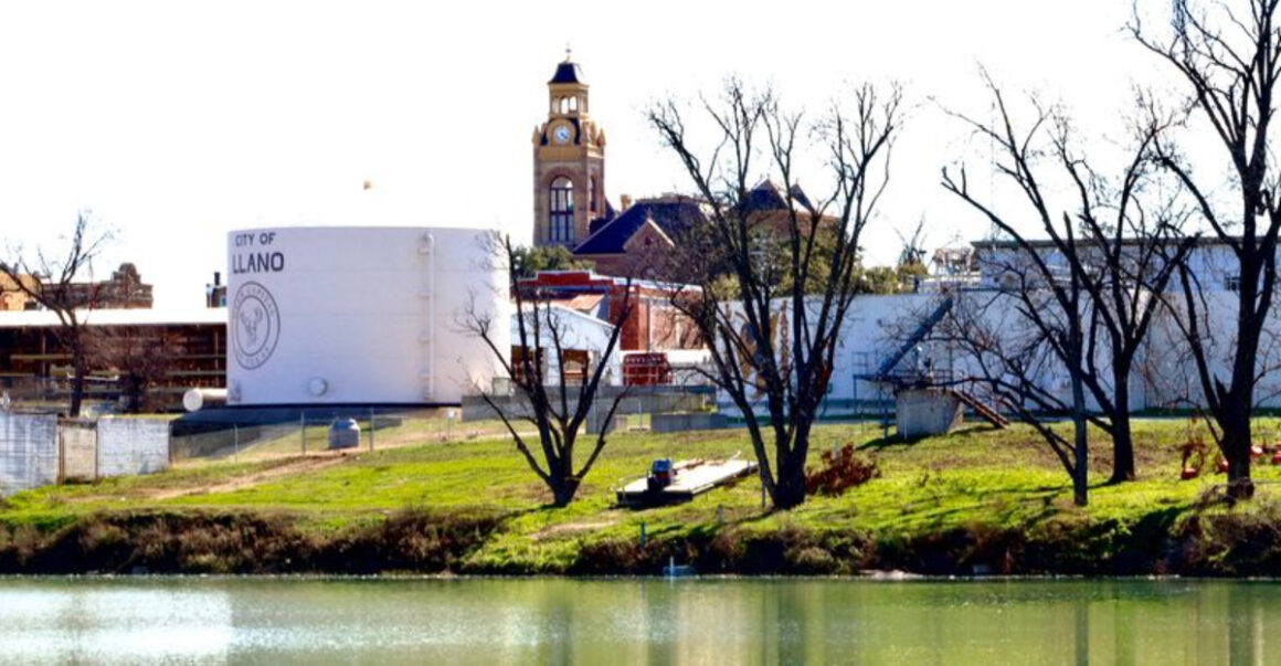 youll swear these 10 texas towns are hallmark movies in real life