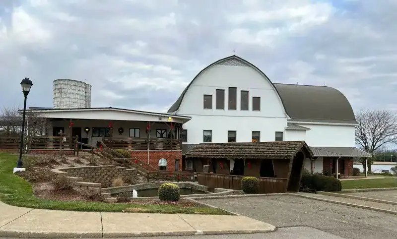 The Barn Restaurant at Dutch Valley &ndash; Sugarcreek