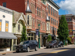 10 Small Ohio Towns That Are Quiet, Affordable, And So Charming