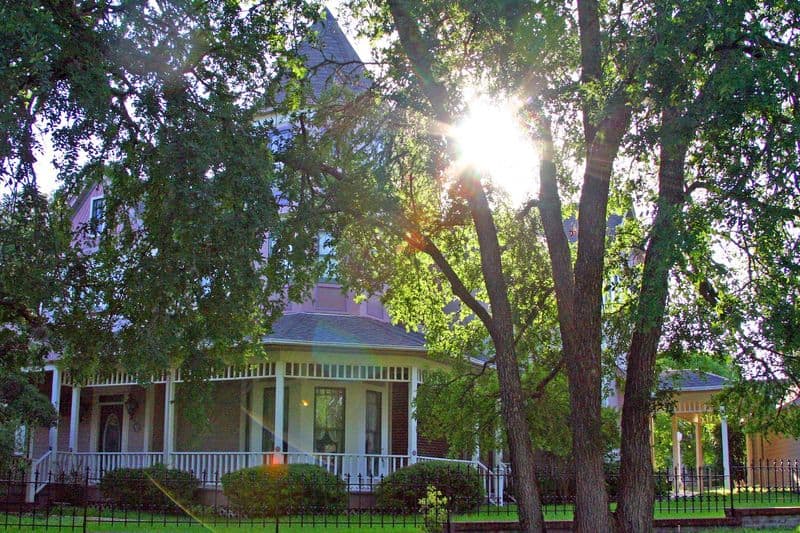 11 Texas Towns That Offer Quiet Living and Affordable Charm Salado
