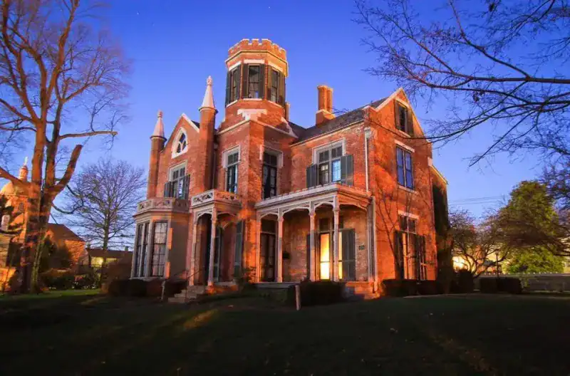 The Castle, Marietta, Ohio