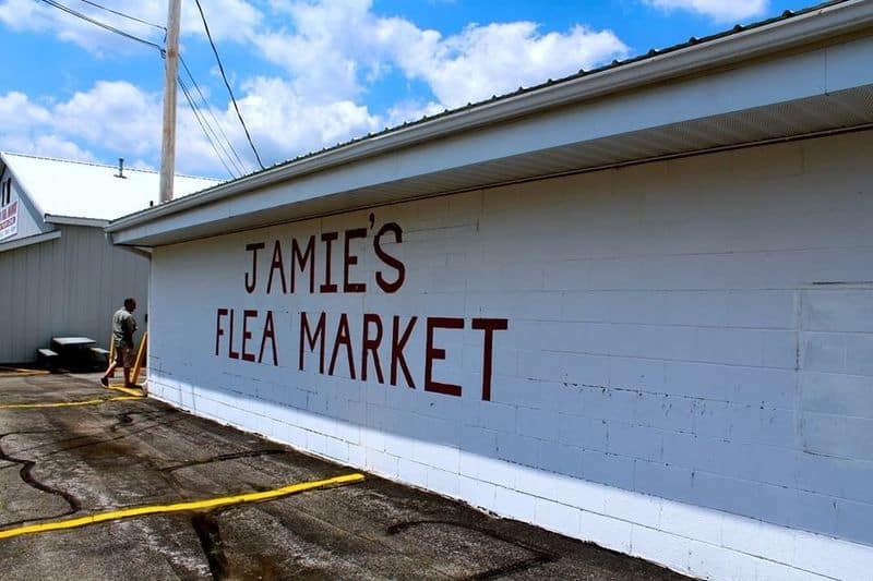 Jamie’s Flea Market (South Amherst)