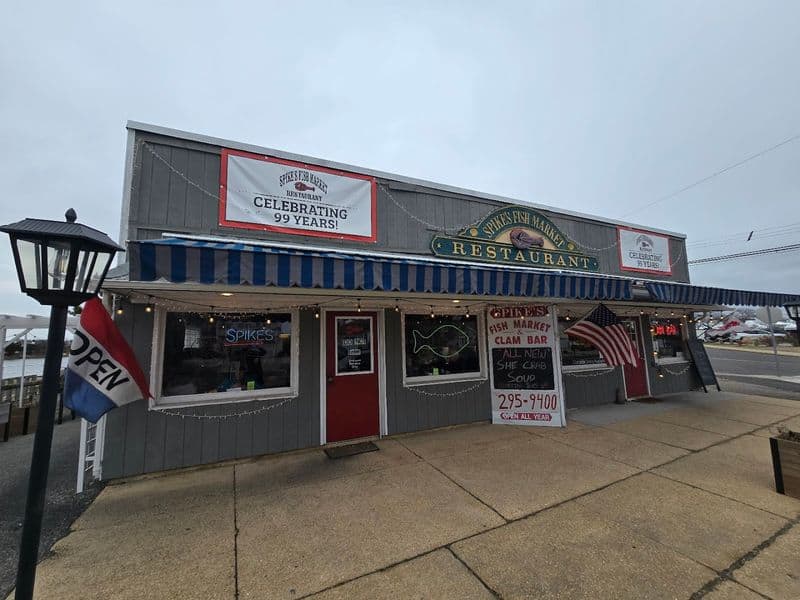 Spike&rsquo;s Fish Market & Restaurant - Point Pleasant Beach