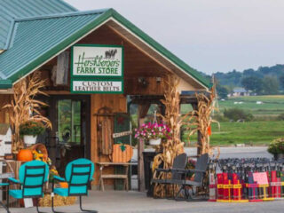 13 amish grocery stores in ohio where homemade foods truly stand out