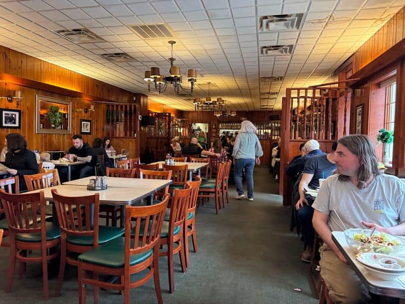 Vic&rsquo;s Italian-American - Bradley Beach