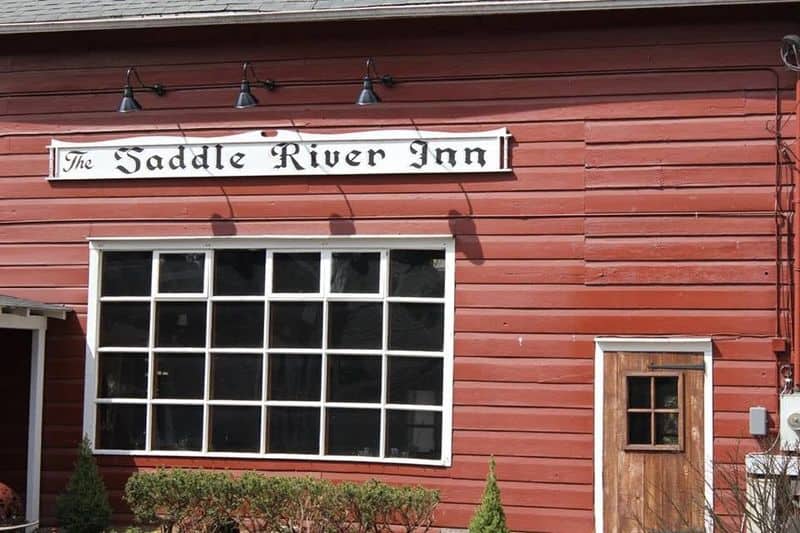 16 New Jersey Restaurants So In Demand That You Need to Book Weeks In Advance Saddle River Inn - Saddle River