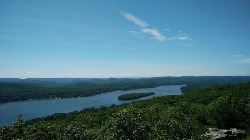7 New Jersey Hikes Perfect for Beginners Who Love Wildlife Bearfort Mountain