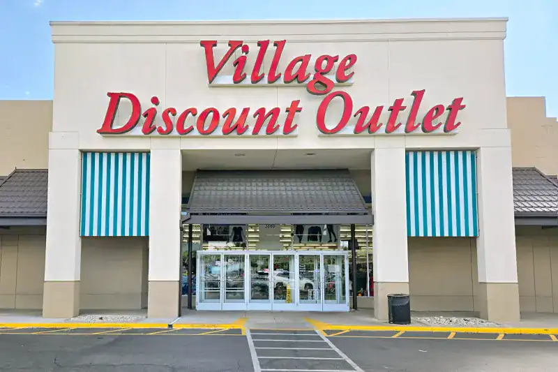 Village Discount Outlet (3880 Linden Ave, Dayton)