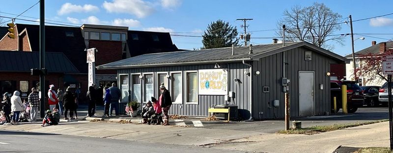 Donut World (Lancaster)