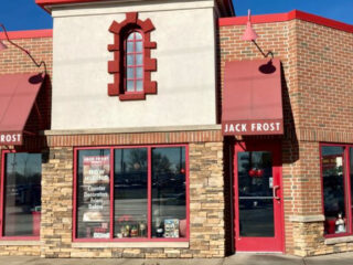 9 no frills bakeries in ohio with incredibly delicious donuts