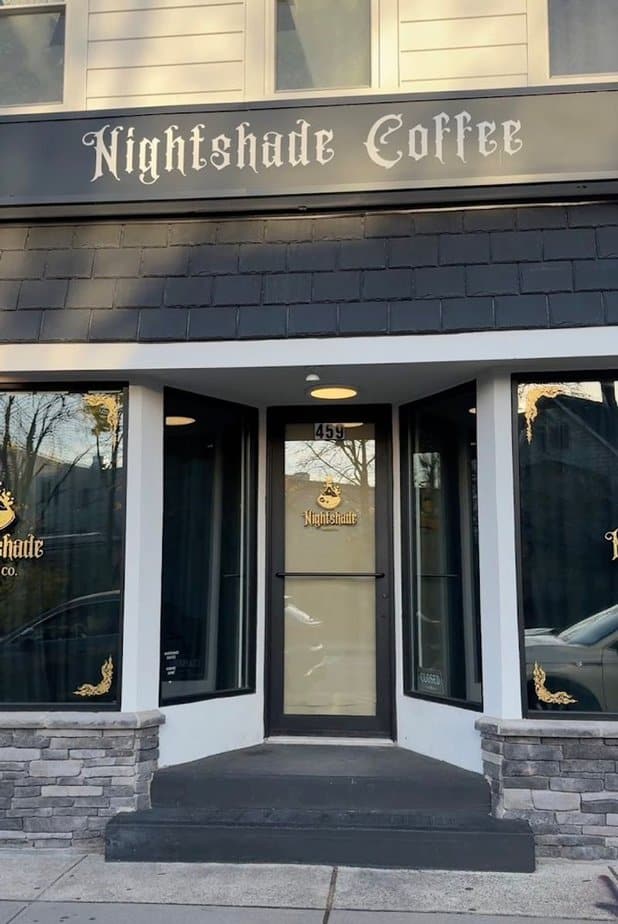 Walking into a dark Victorian daydream