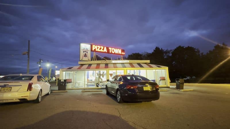 Why Pizza Town USA still feels like a roadside classic