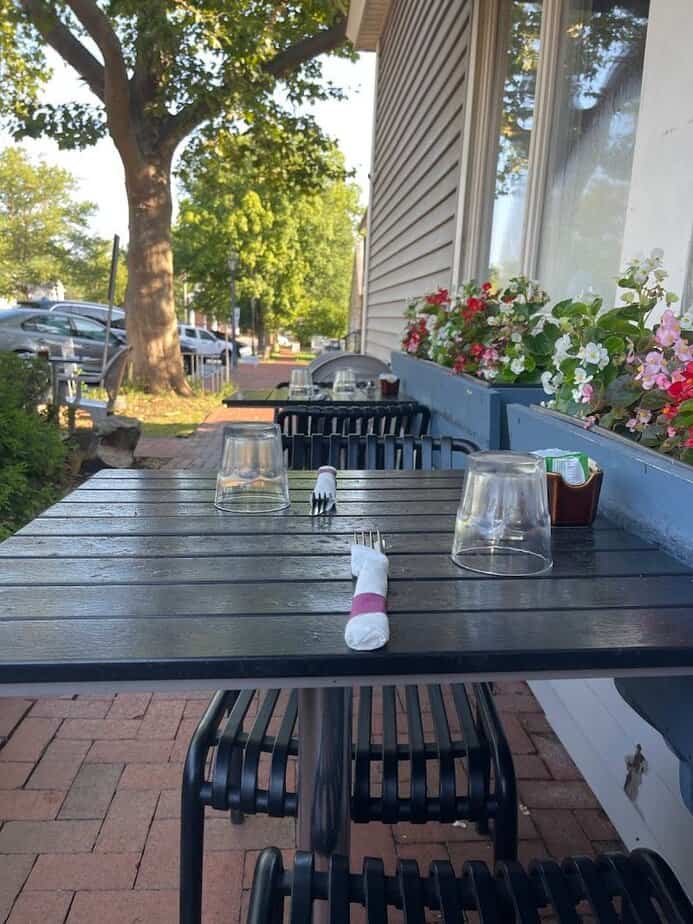 The No-Frills Atmosphere Is Part of the Charm