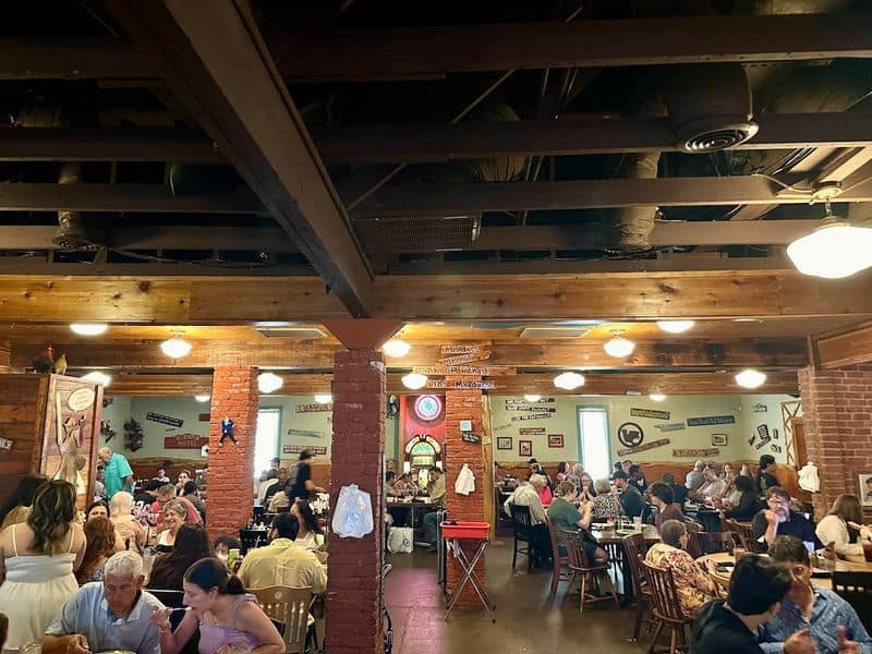 Food Lovers Say This Texas Spot Is Worth Every Mile Insider Tips, Hours, and Timing