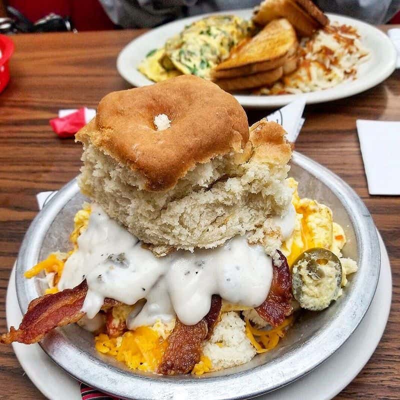 Biscuits, Gravy, And Grits Dream Plate