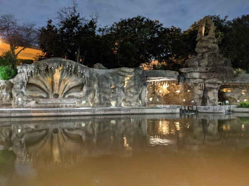 Best Times for Photos and Vibes